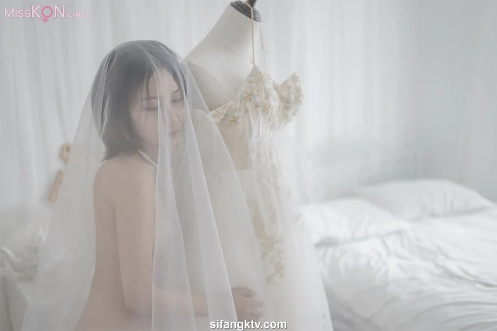 夕颜: 雪白肌肤女神 大尺度福利 (78 photos )