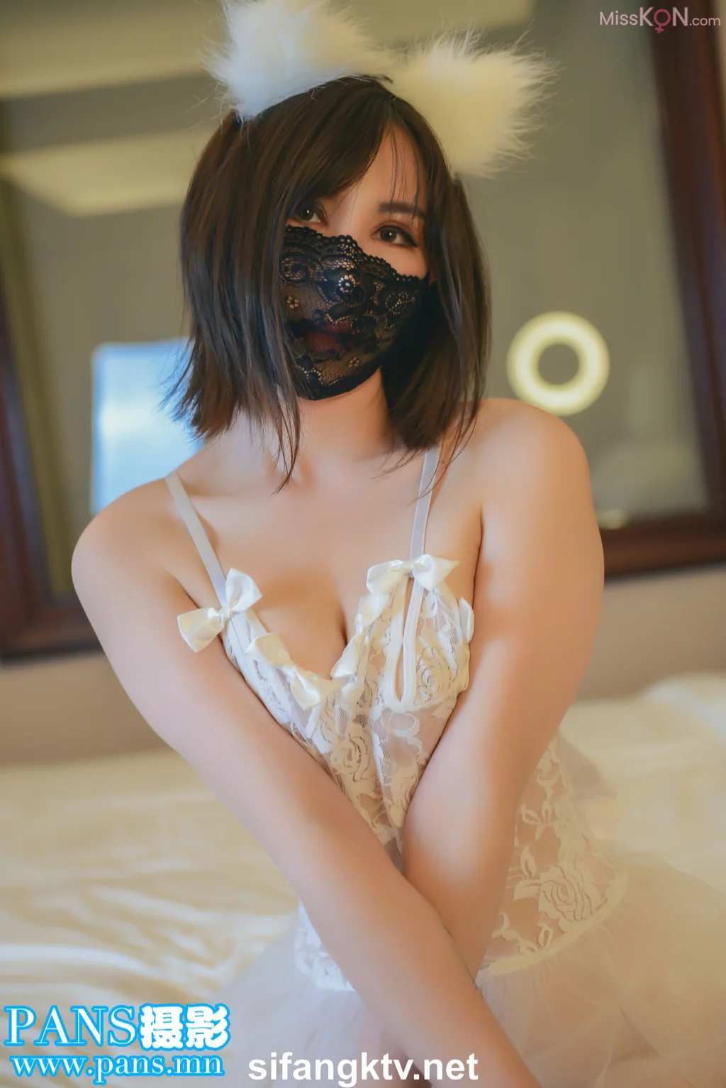 kiki &amp; 佳琪 &amp; 艾米: PANS 極品 反差 女神 模特 大尺度 (95 photos )