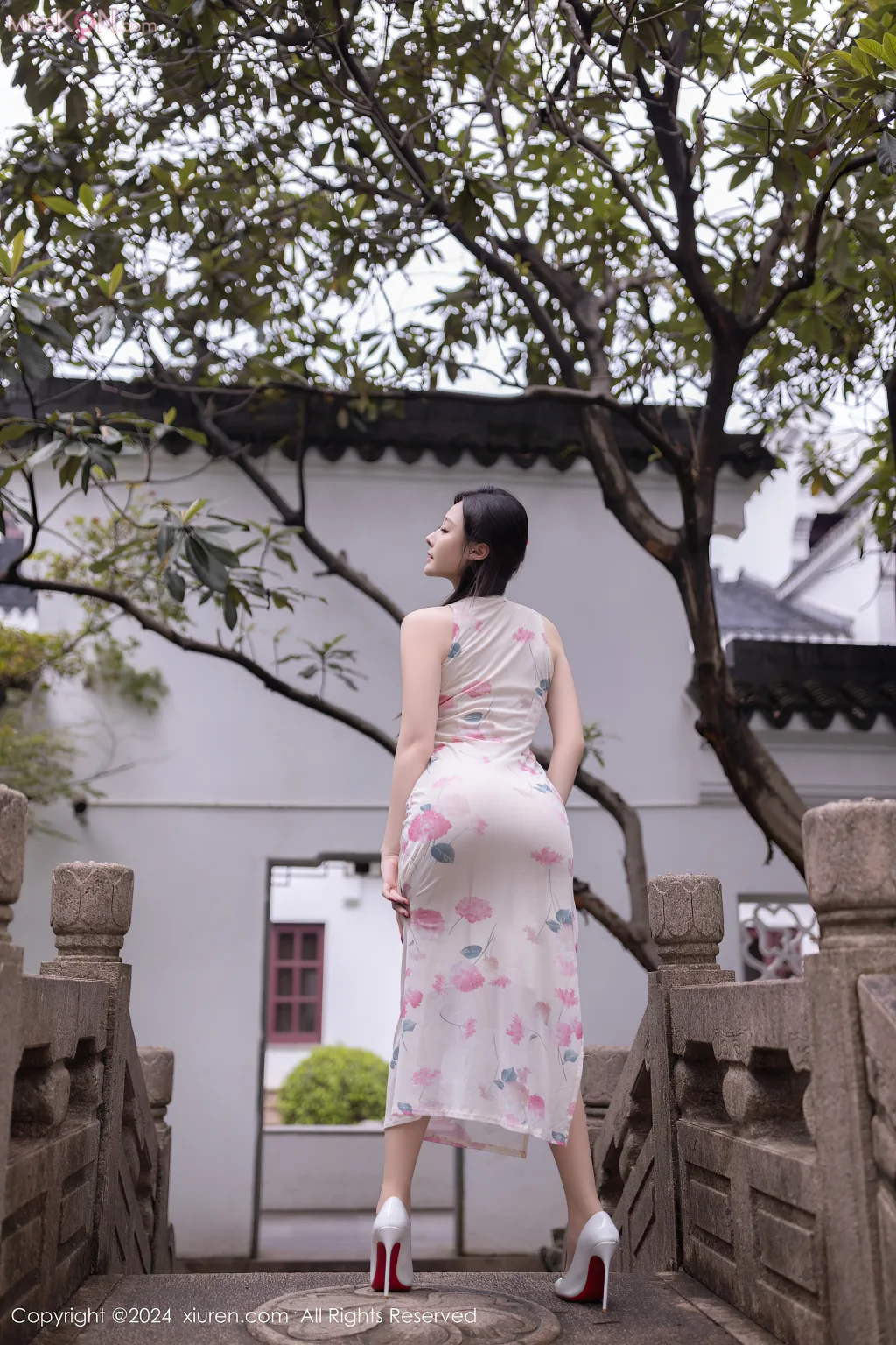 XIUREN No.9076 – 9090 (1138 photos)