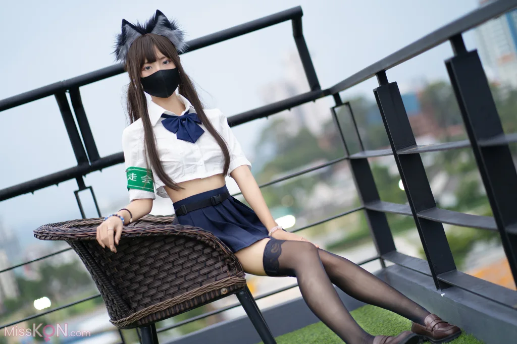 Coser@职业奶妈三水子: 生徒会长 (62 photos)