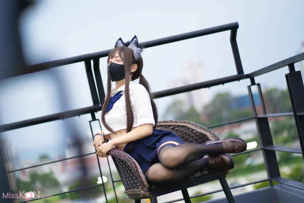 Coser@职业奶妈三水子: 生徒会长 (62 photos)