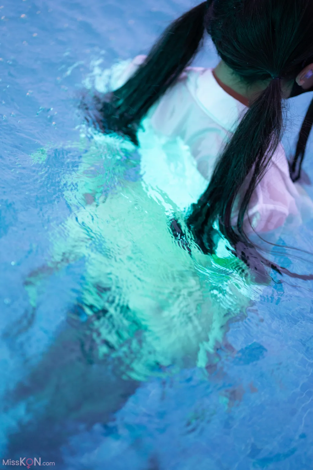 Coser@职业奶妈三水子: 生徒会长 (62 photos)