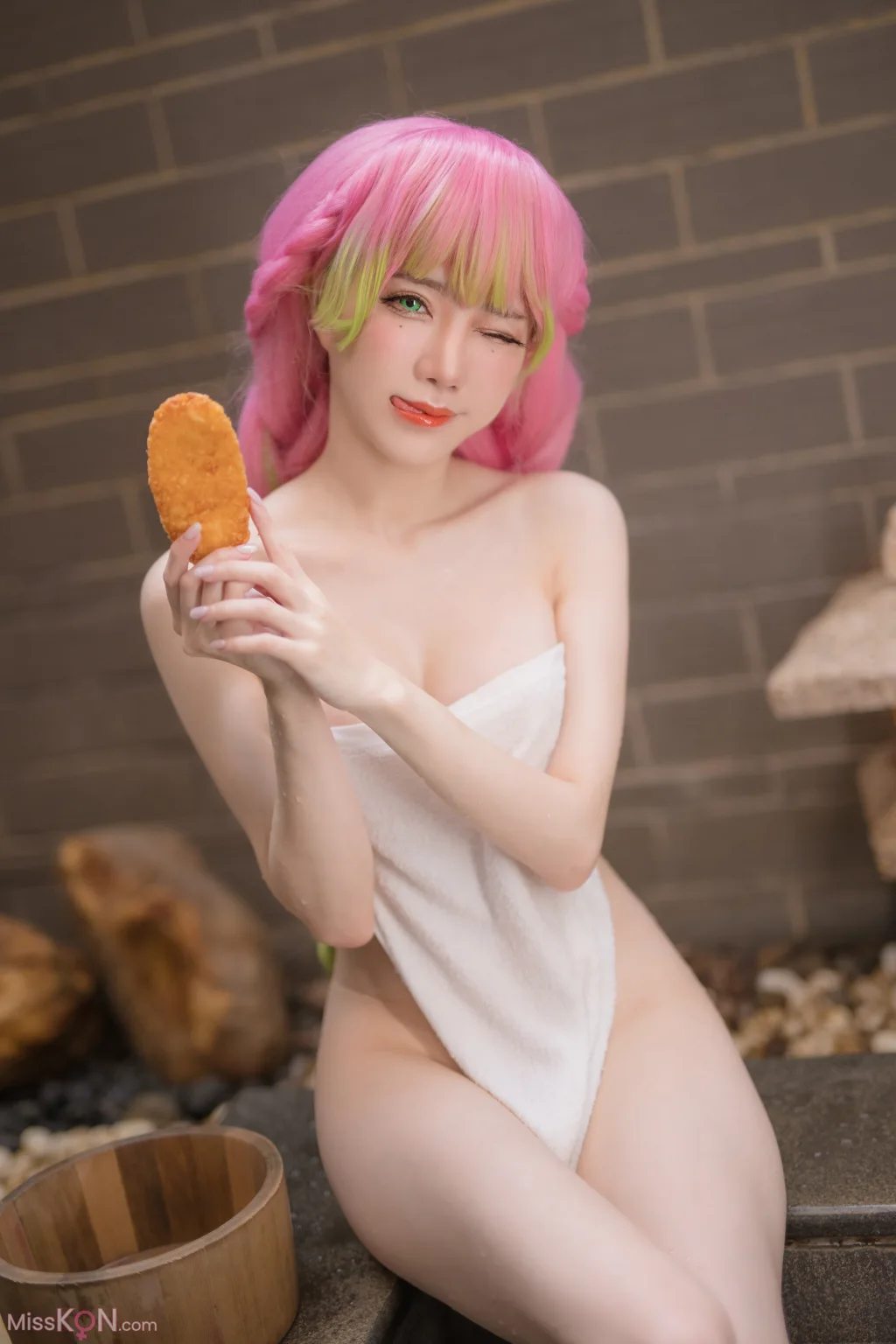 Coser@Sally多啦雪 (Sally Dorasnow): Mitsuri Kanroji Onsen (32 ảnh)