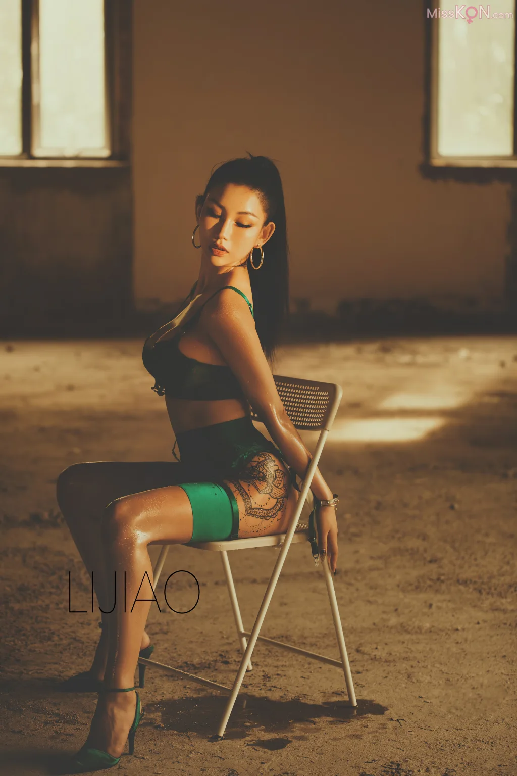 LIJIAO李娇 Vol.012: 情色唯美露脸极品女体艺术私拍 (53 ảnh)