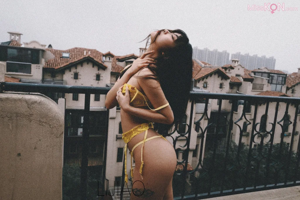 LIJIAO李娇 Vol.012: 情色唯美露脸极品女体艺术私拍 (53 photos)