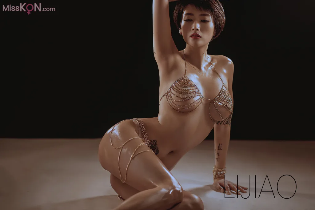 LIJIAO李娇 Vol.014: 情色唯美露脸极品女体艺术私拍 (49 photos)