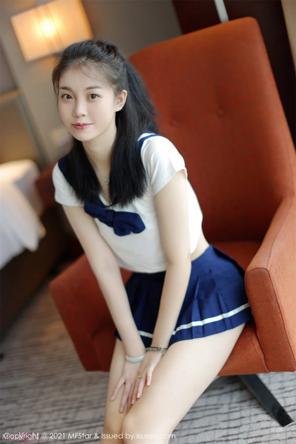 橘猫juju: 顶级小美女 黑色蕾丝下的神秘诱惑 (90 photos )