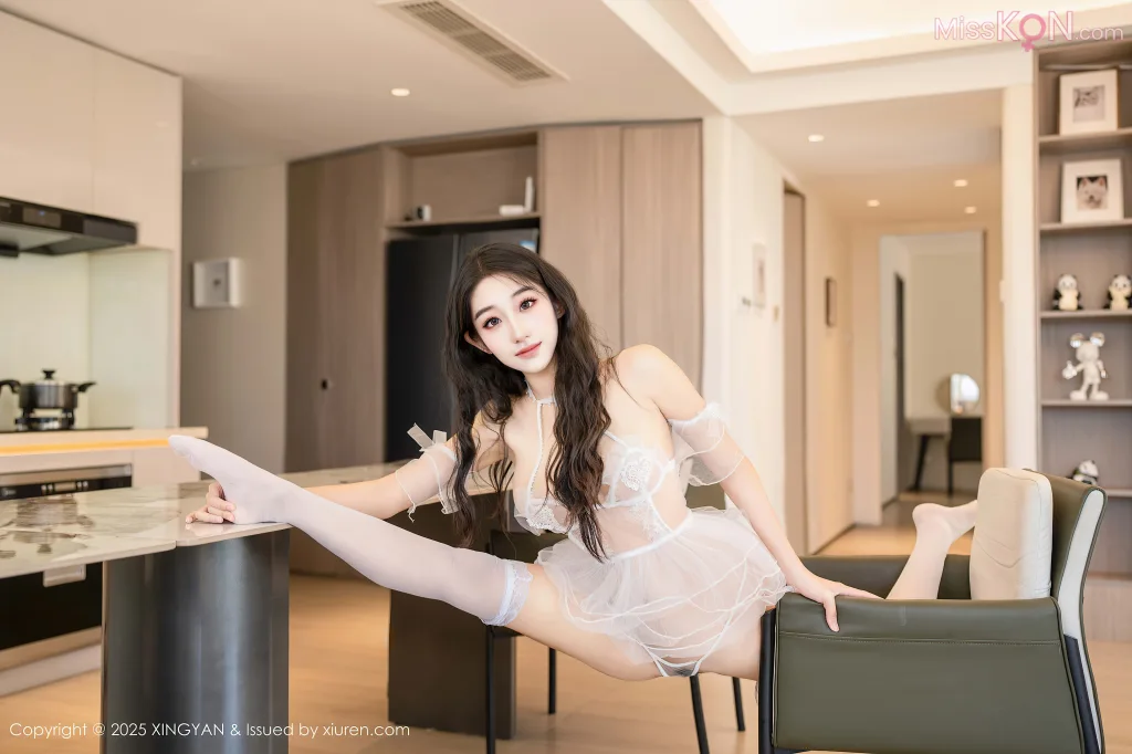 XingYan Vol.330: 星冉 (76 photos)