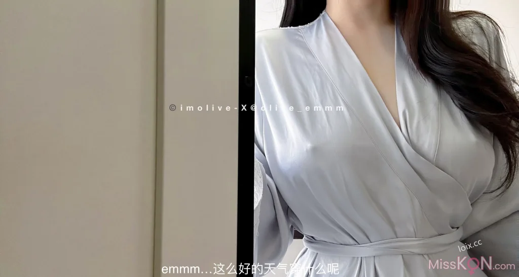 olive_emmm: 灰色睡衣 (24 ảnh )