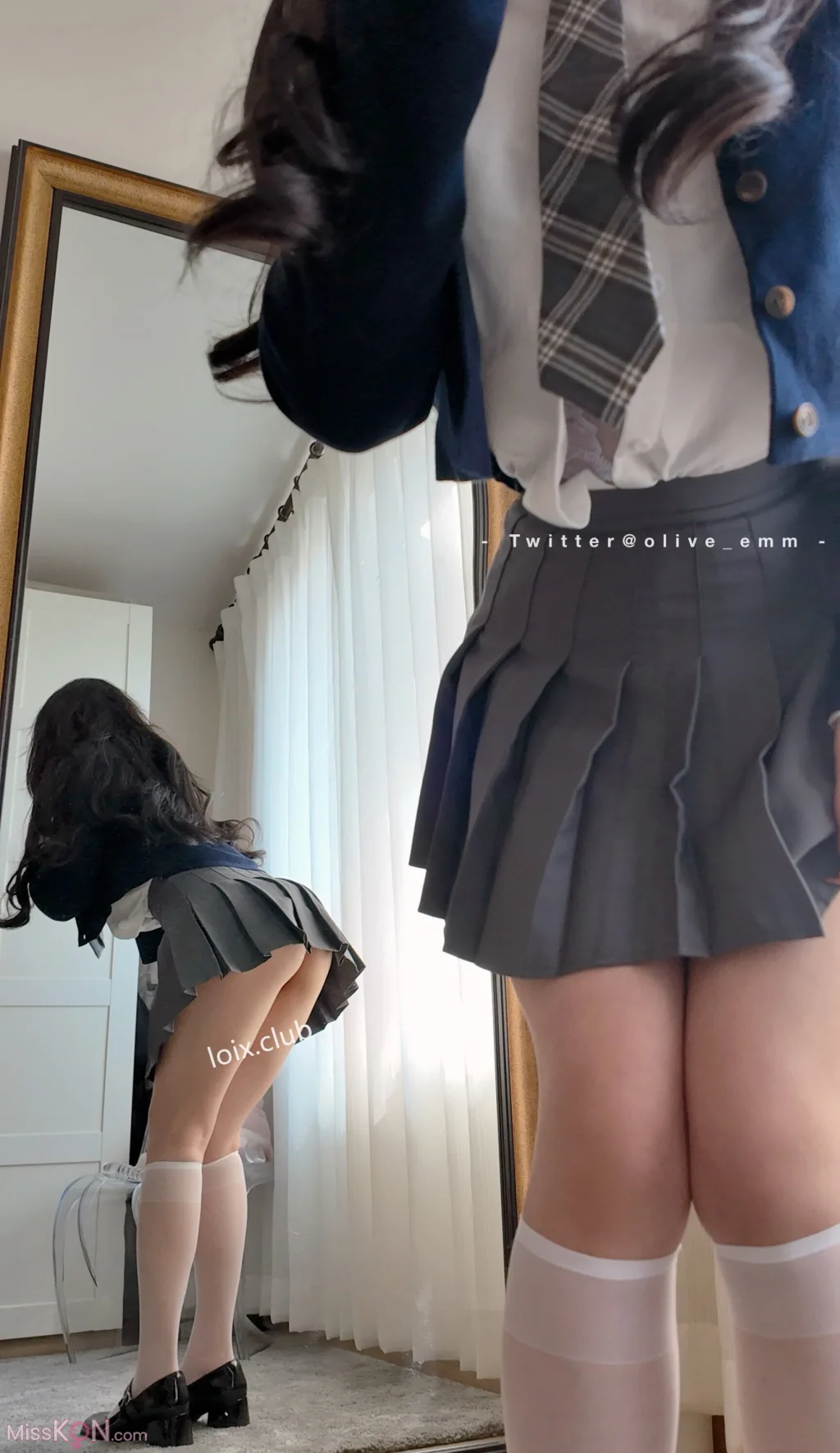 olive_emmm: JK制服白丝 (19 ảnh )