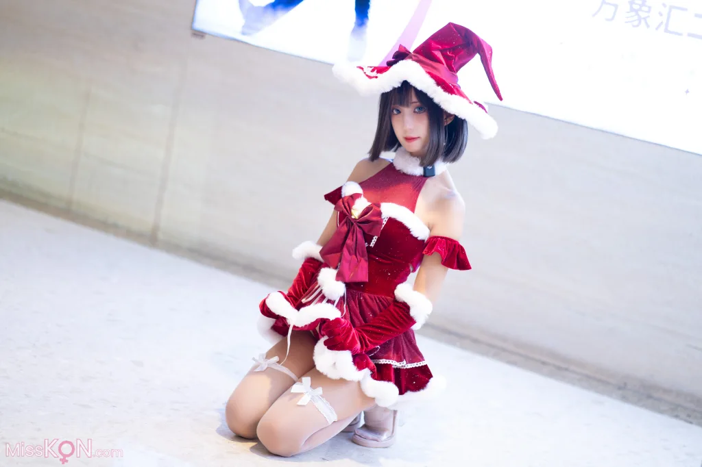 Coser@职业奶妈三水子: 圣诞小裙子 (72 ảnh)
