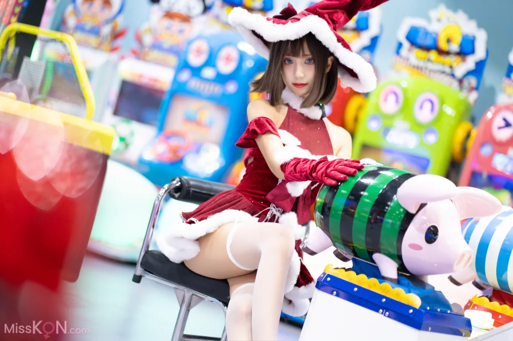 Coser@职业奶妈三水子: 圣诞小裙子 (72 photos)