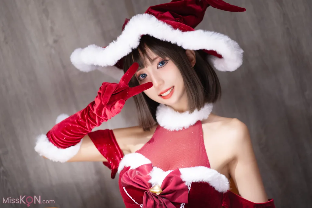 Coser@职业奶妈三水子: 圣诞小裙子 (72 photos)
