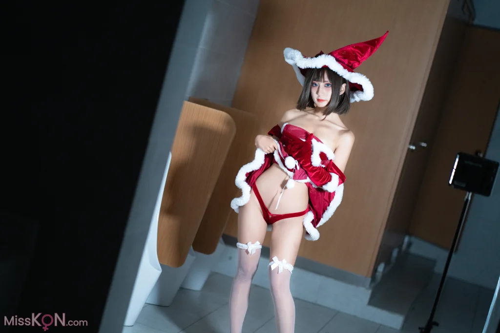 Coser@职业奶妈三水子: 圣诞小裙子 (72 photos)