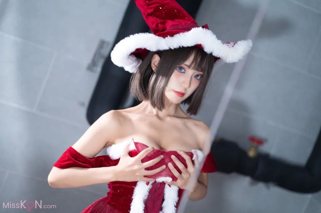 Coser@职业奶妈三水子: 圣诞小裙子 (72 photos)