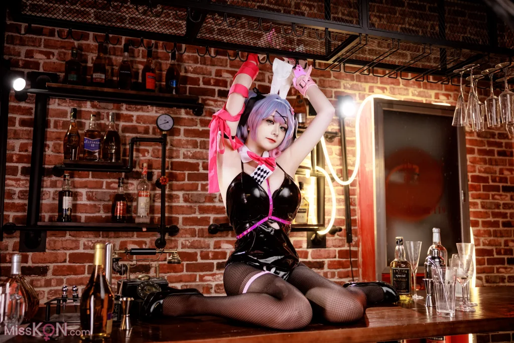 Coser@阿雪雪: 初音兔子洞 (105 ảnh )