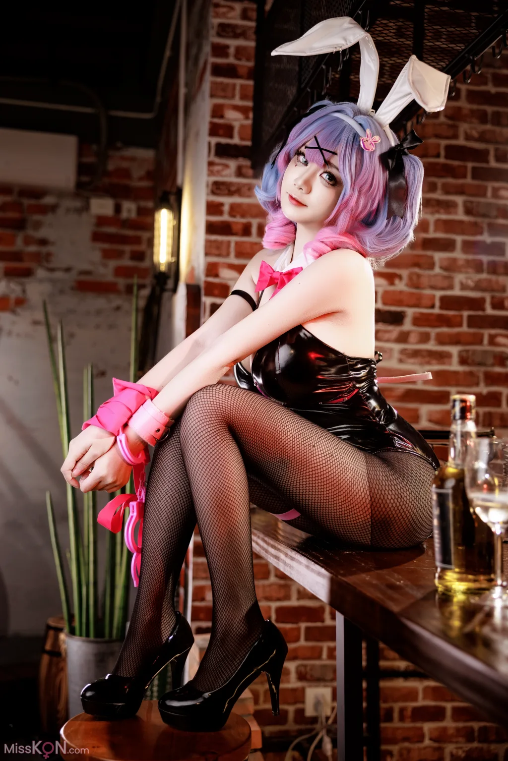 Coser@阿雪雪: 初音兔子洞 (105 ảnh )