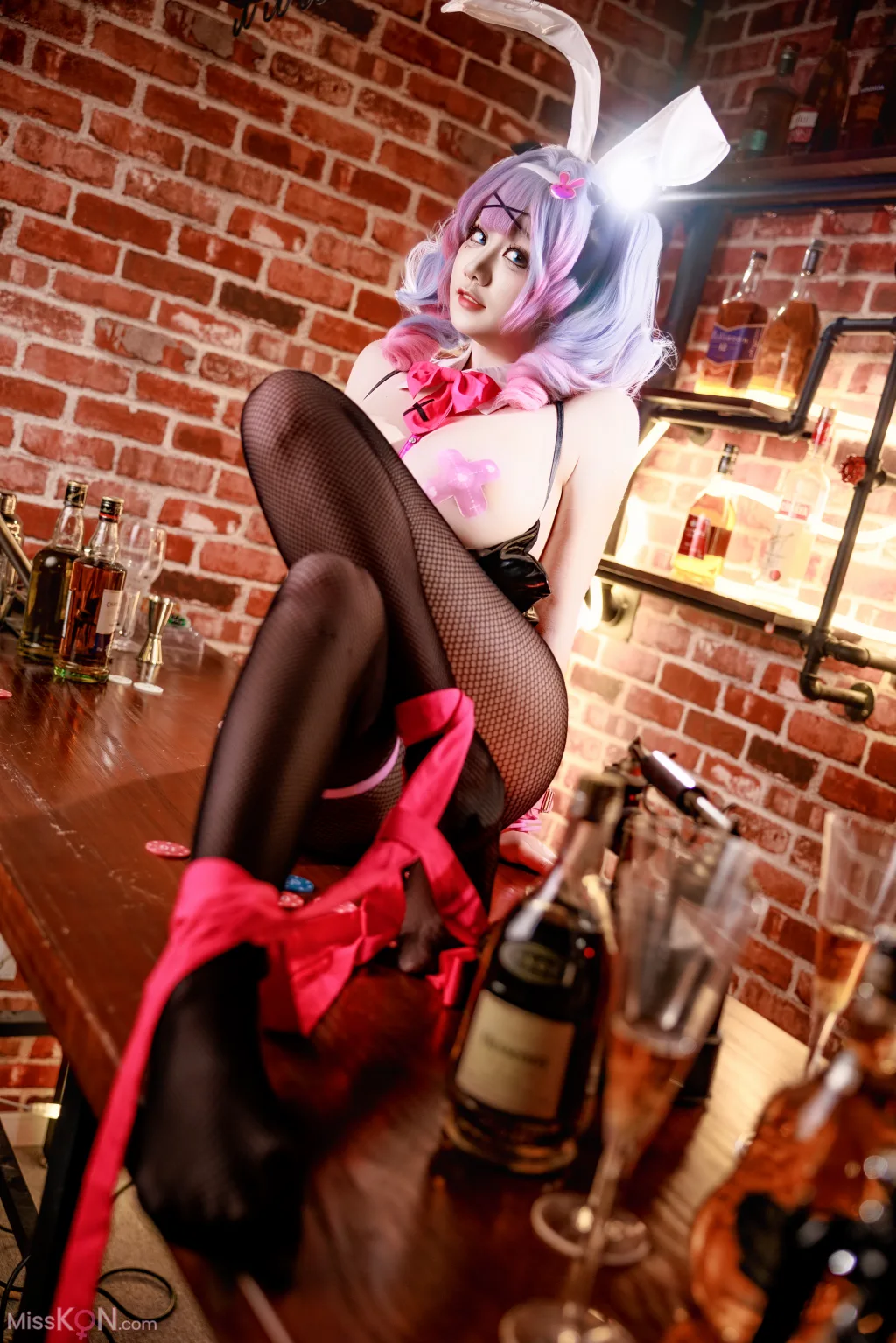 Coser@阿雪雪: 初音兔子洞 (105 photos )