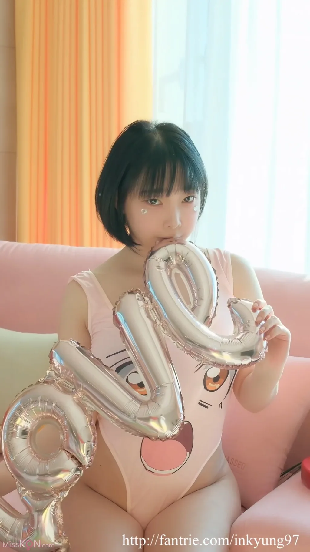 Kang In-kyung (강인경): Valentines Day (26 ảnh)