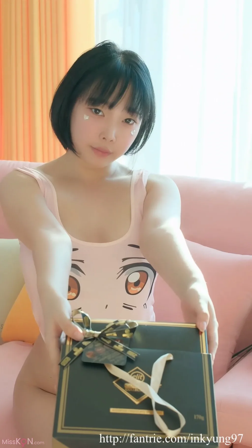 Kang In-kyung (강인경): Valentines Day (26 ảnh)