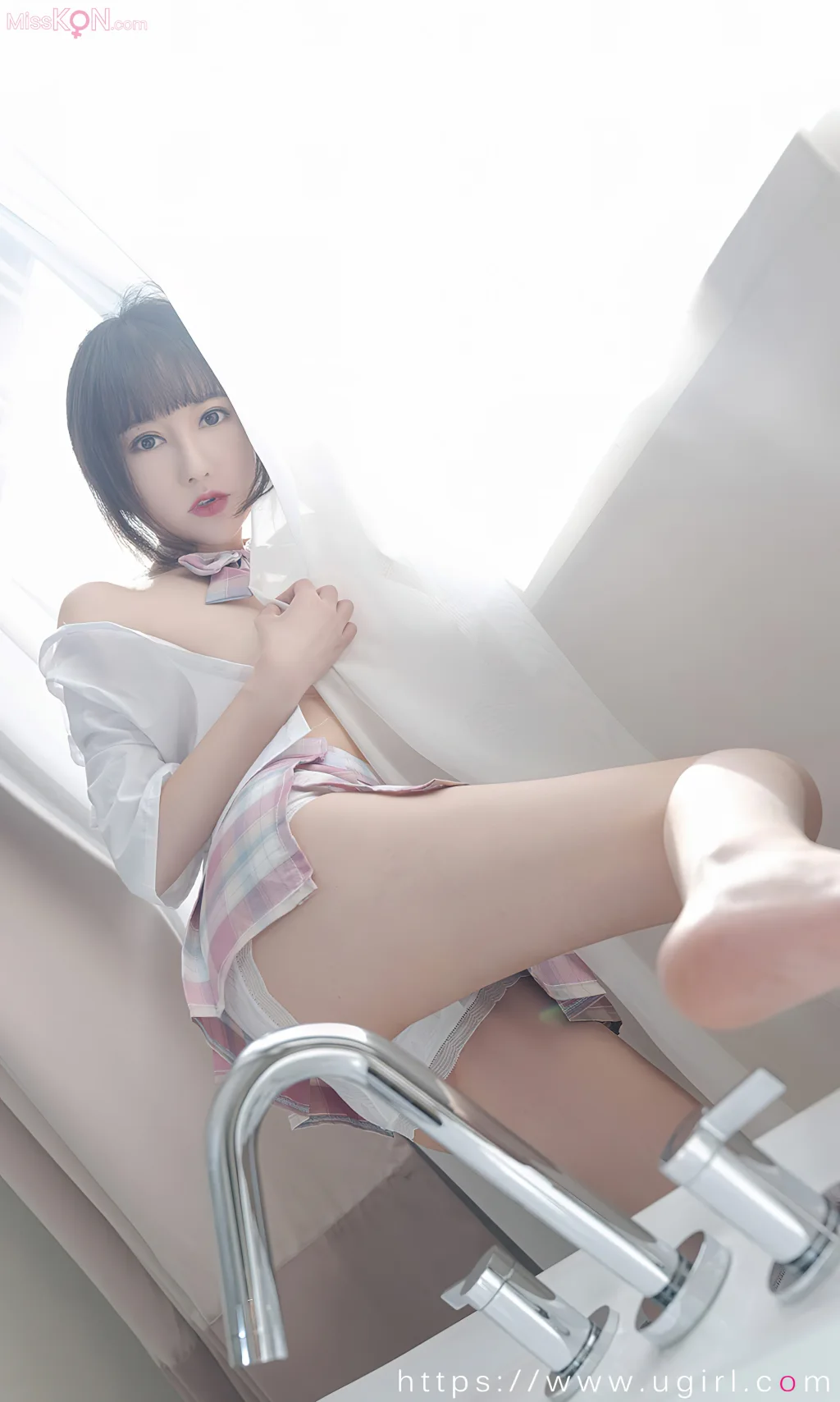 [Ugirls爱尤物] No.2561 – 2575 (525 ảnh)