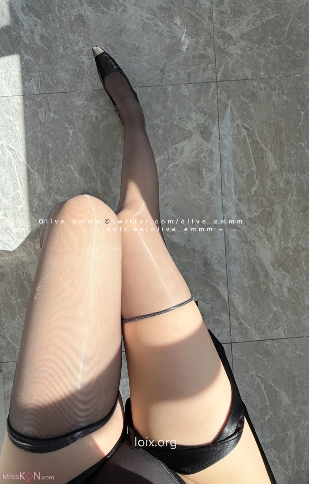 olive_emmm: 黑蕾丝睡衣 (25 ảnh )