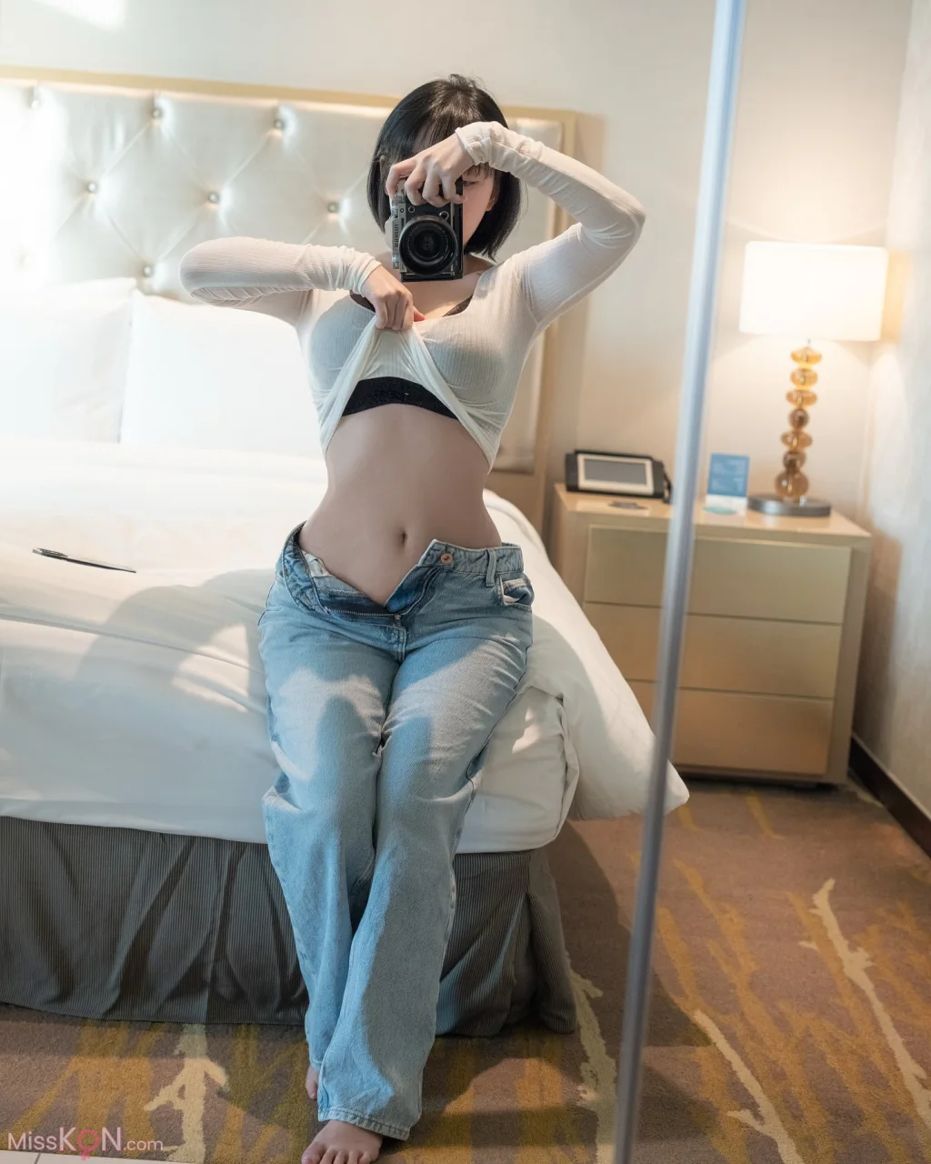Kang In-kyung (강인경): White T-Shirt and Jeans Concept (20 ảnh)