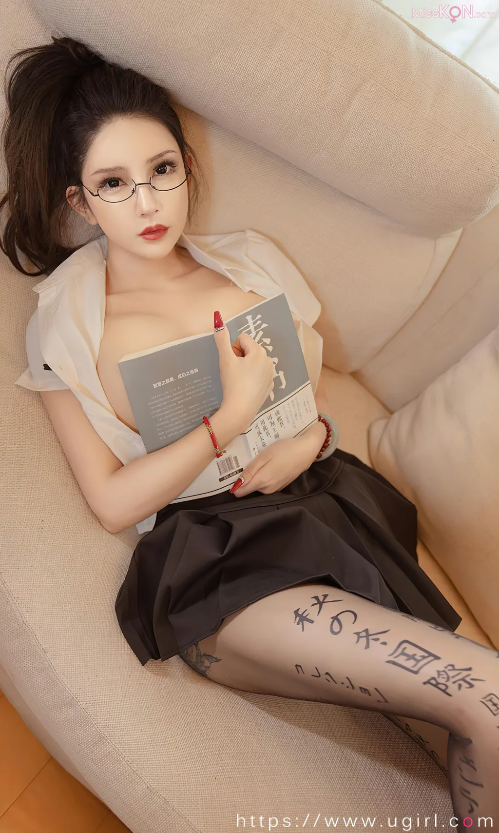 [Ugirls爱尤物] No.2576 – 2590 (526 photos)