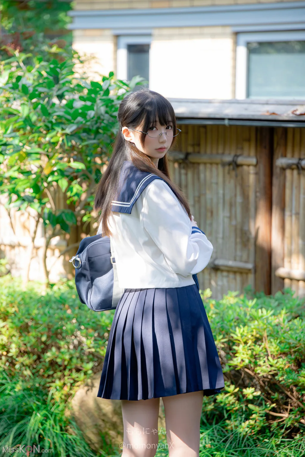 Coser@NAGISA魔物喵: 真面目な委員長 (89 ảnh)