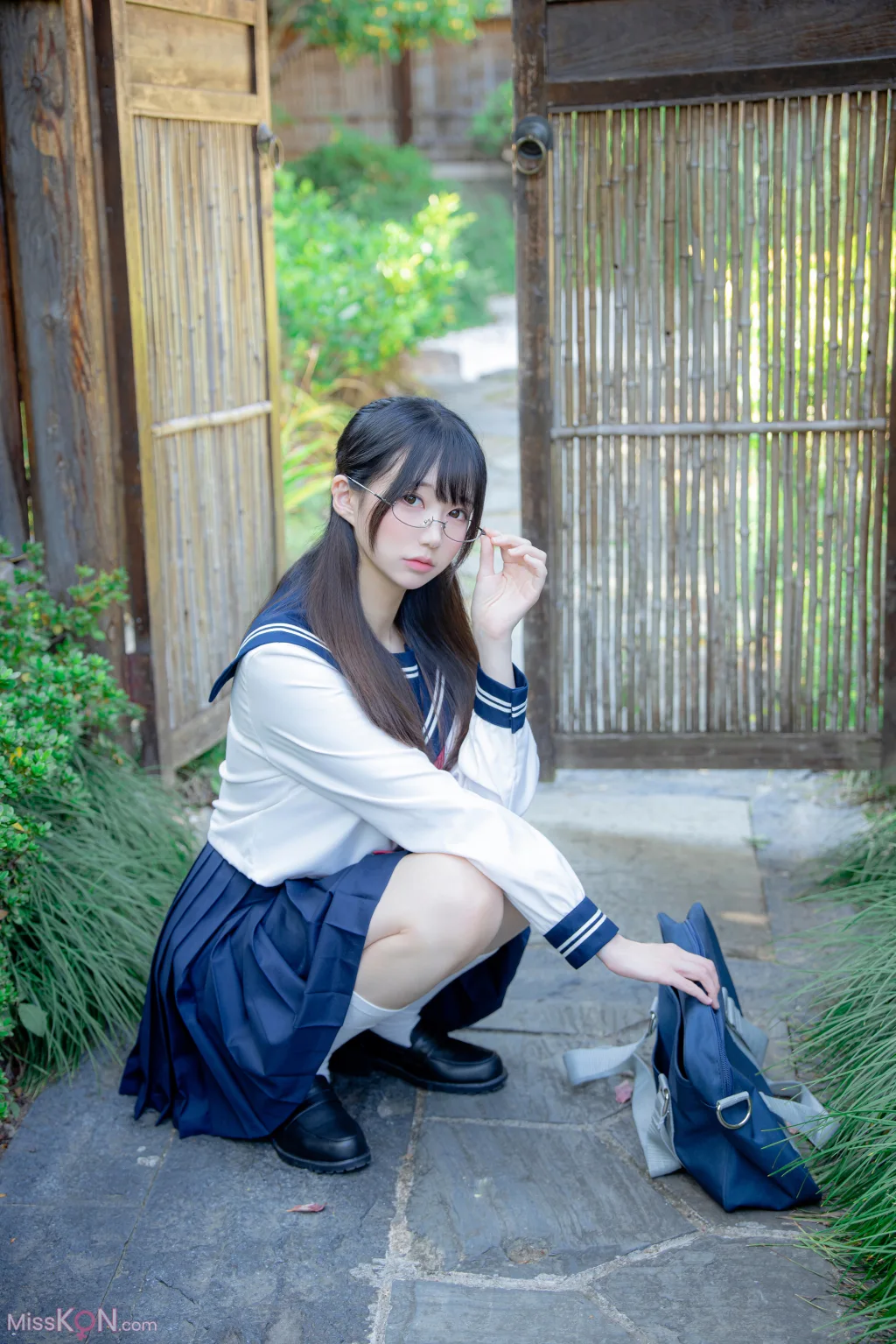 Coser@NAGISA魔物喵: 真面目な委員長 (89 ảnh)
