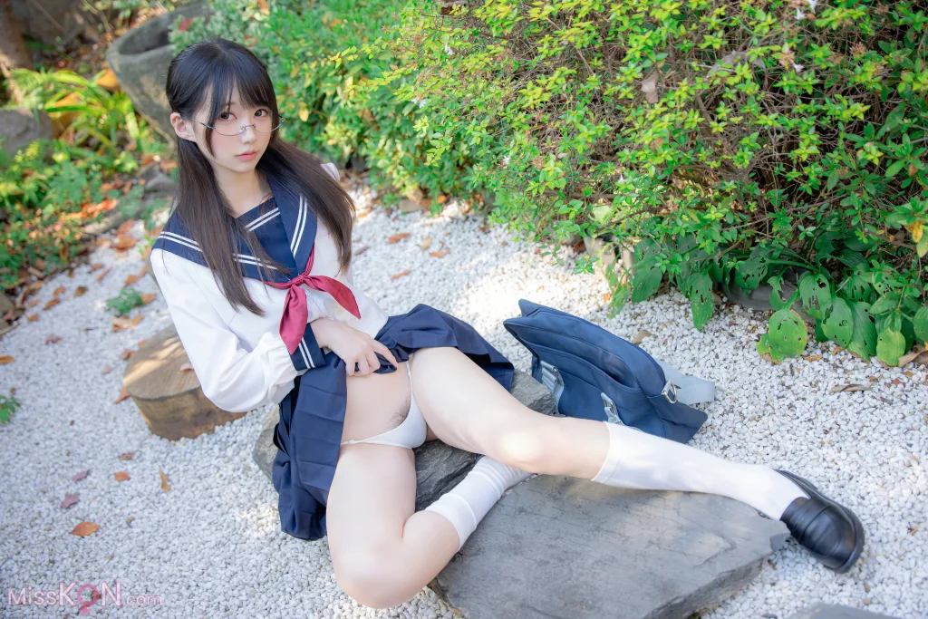 Coser@NAGISA魔物喵: 真面目な委員長 (89 ảnh)