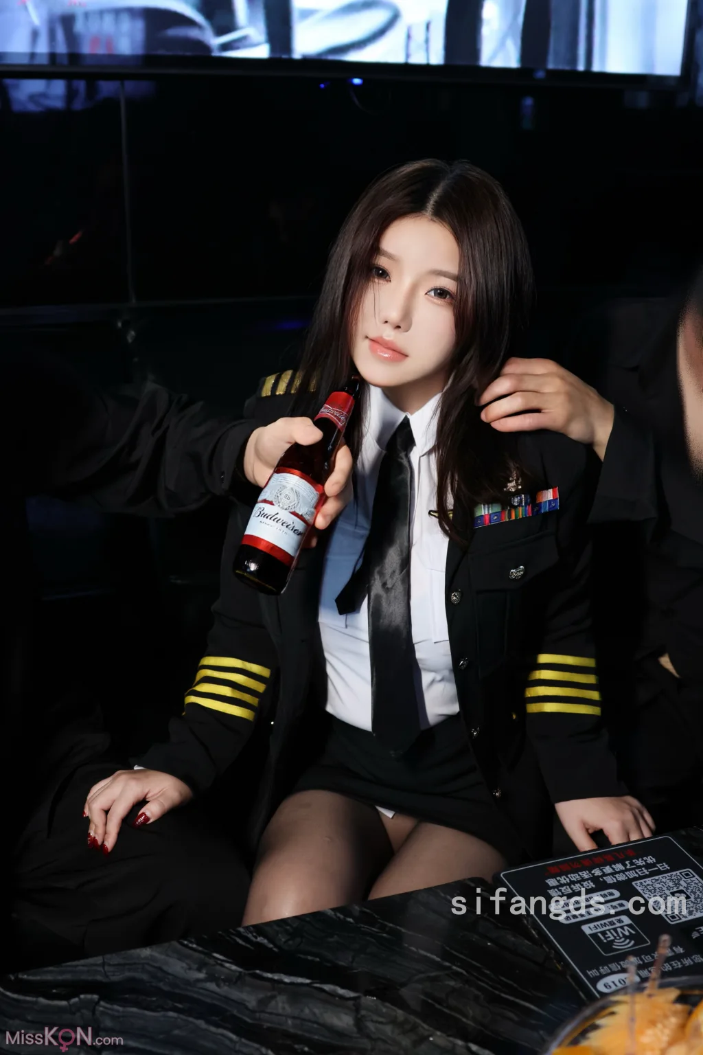 [XR Uncensored] 小薯条nienie: R18 秀人网模特 KTV激情篇剧情 (101 ảnh)