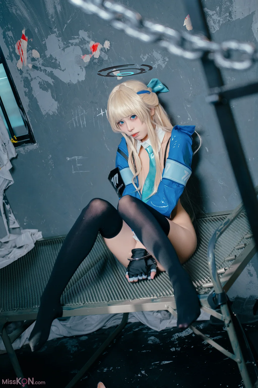 Coser@三無人型: 蔚蓝档案 飞鸟马时女警 (41 photos)