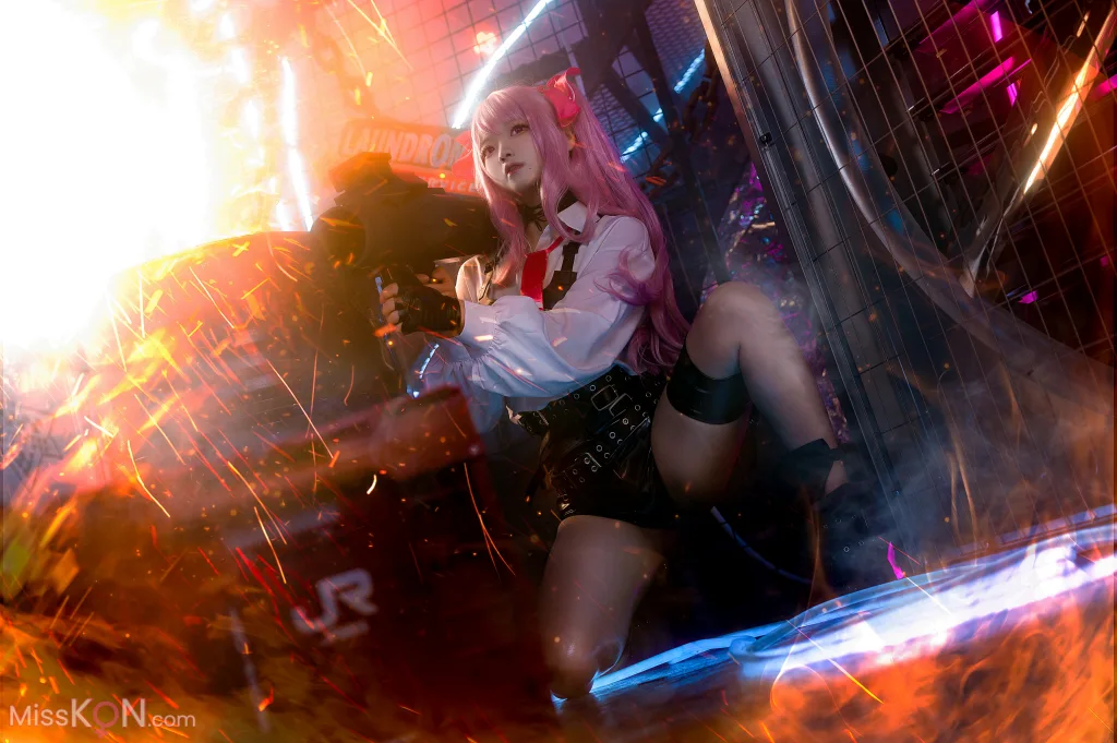 Coser@伊喵君: Nikke胜利女神 尤妮 (34 photos) – Page 2