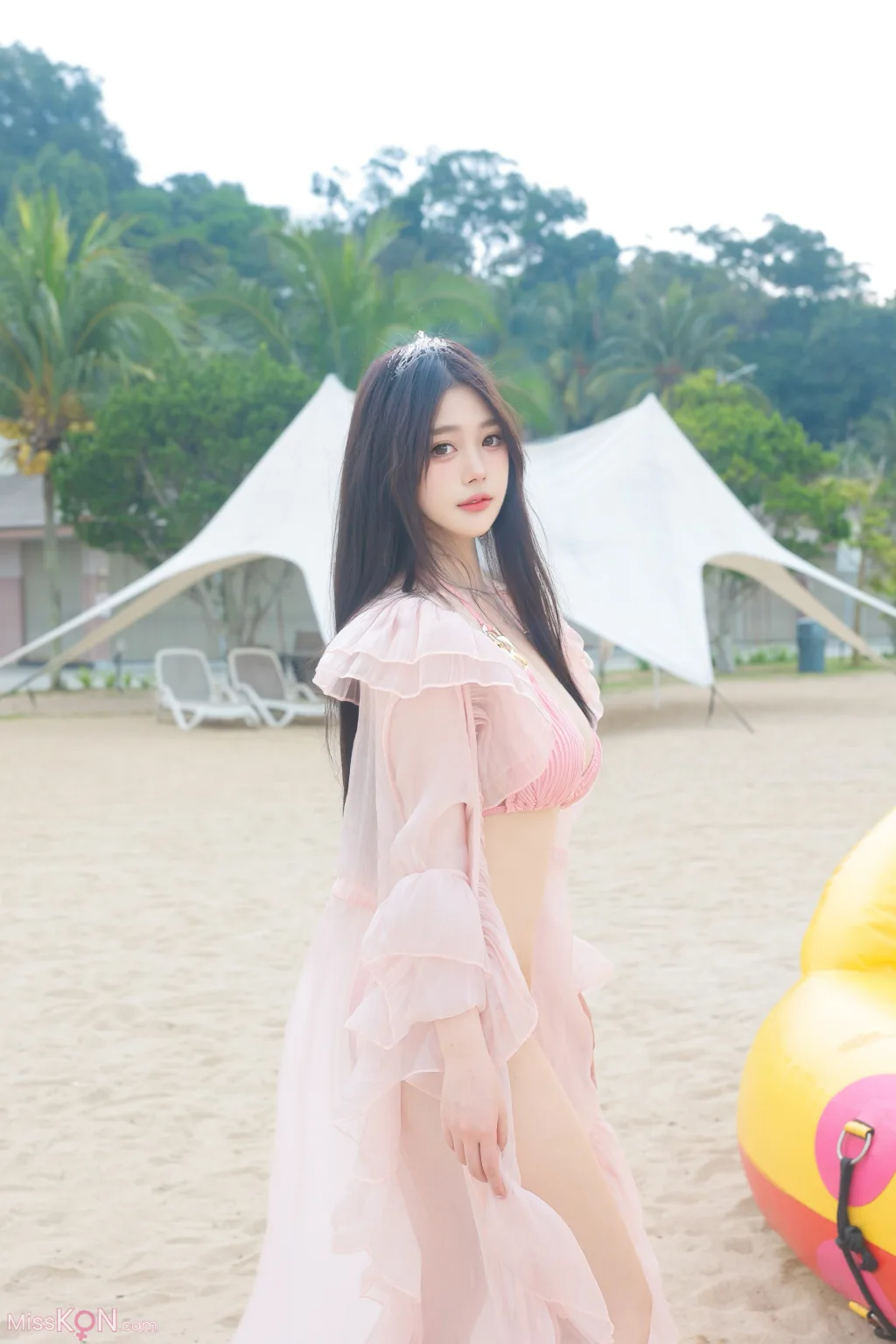 [XR Uncensored] 蛋蛋宝: R18 秀人网模特 粉色泳装的诱惑 (72 ảnh)