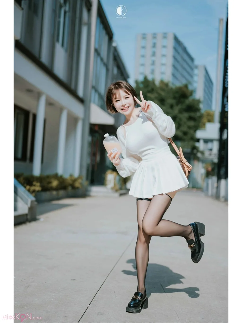 知一妹妹: 露脸福利姬唯一真神 含最新视图 (1392 ảnh )