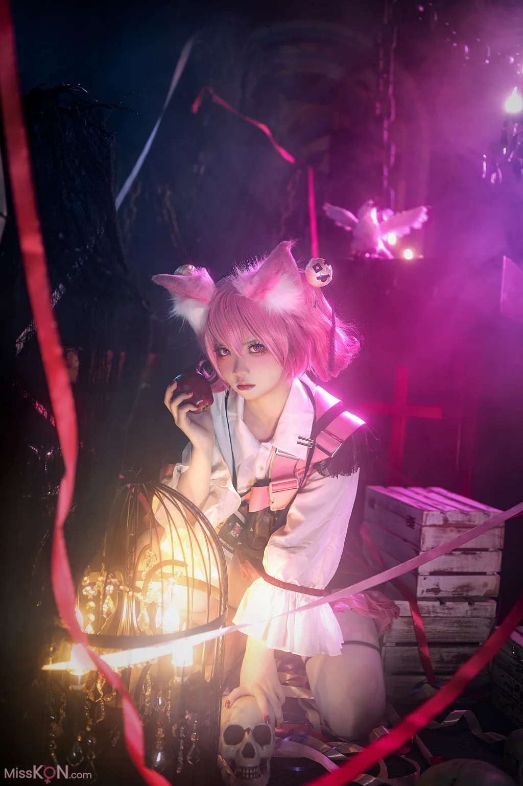 Coser@伊喵君: 明日方舟巫恋 (18 photos)