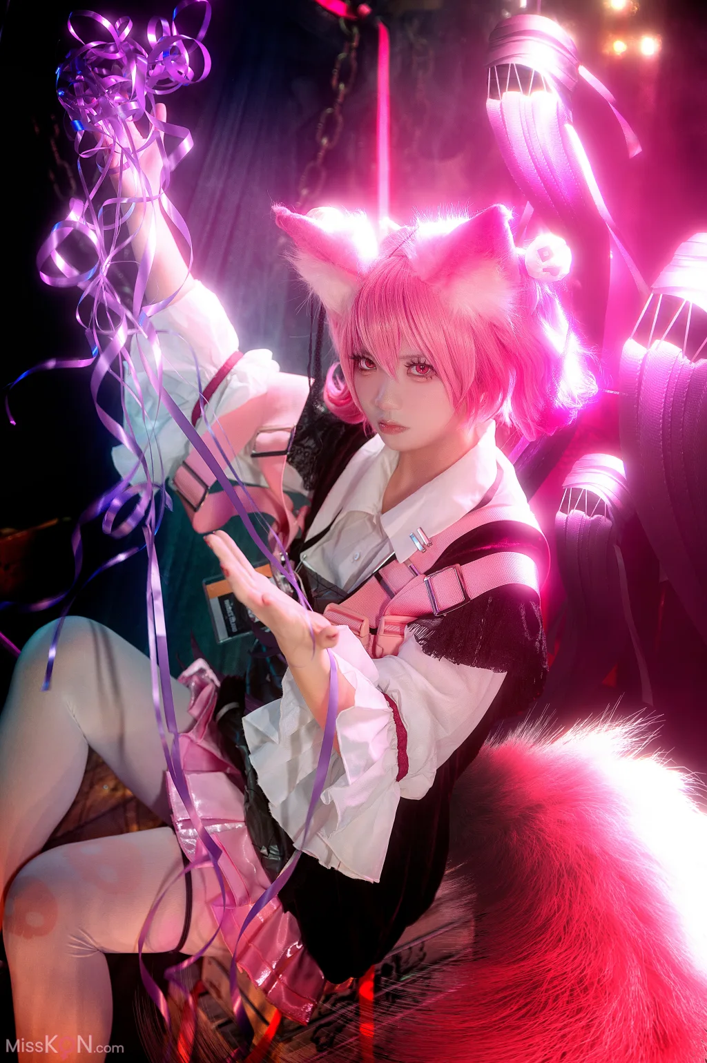 Coser@伊喵君: 明日方舟巫恋 (18 photos) – Page 2