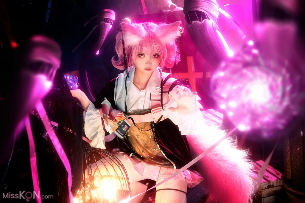 Coser@伊喵君: 明日方舟巫恋 (18 photos) – Page 2