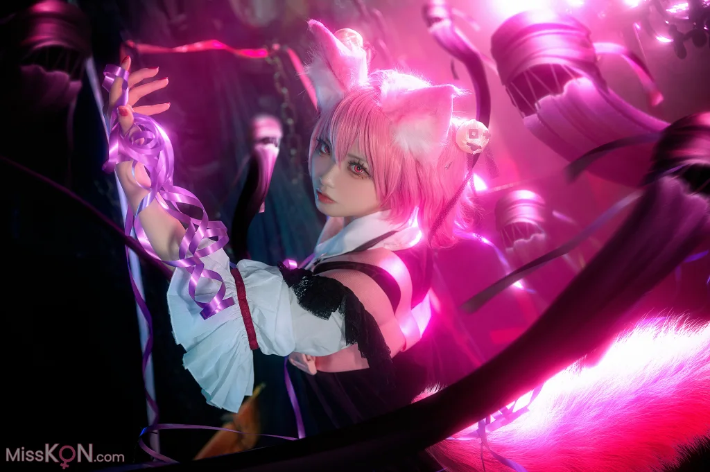 Coser@伊喵君: 明日方舟巫恋 (18 photos) – Page 2
