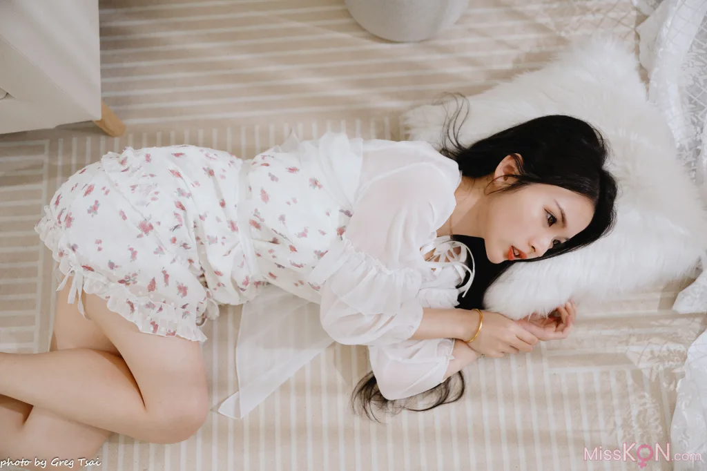 米浆: 碎花连衣裙 (103 photos)
