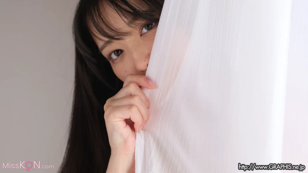 [JP] Momona Koibuchi (恋渕ももな): [Graphis Gals] 『 With love! 』 MOVIE 05 (10 ảnh )
