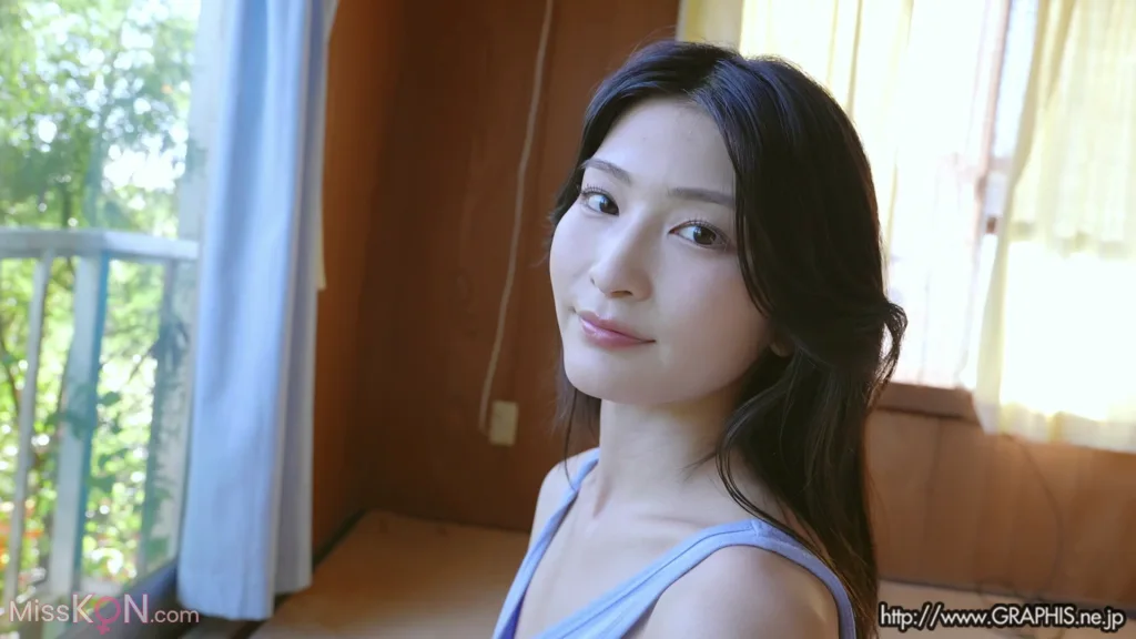 [JP] Suzu Honjo (本庄鈴): [Graphis Gals] 『 Devine 』 MOVIE 01 (10 ảnh )