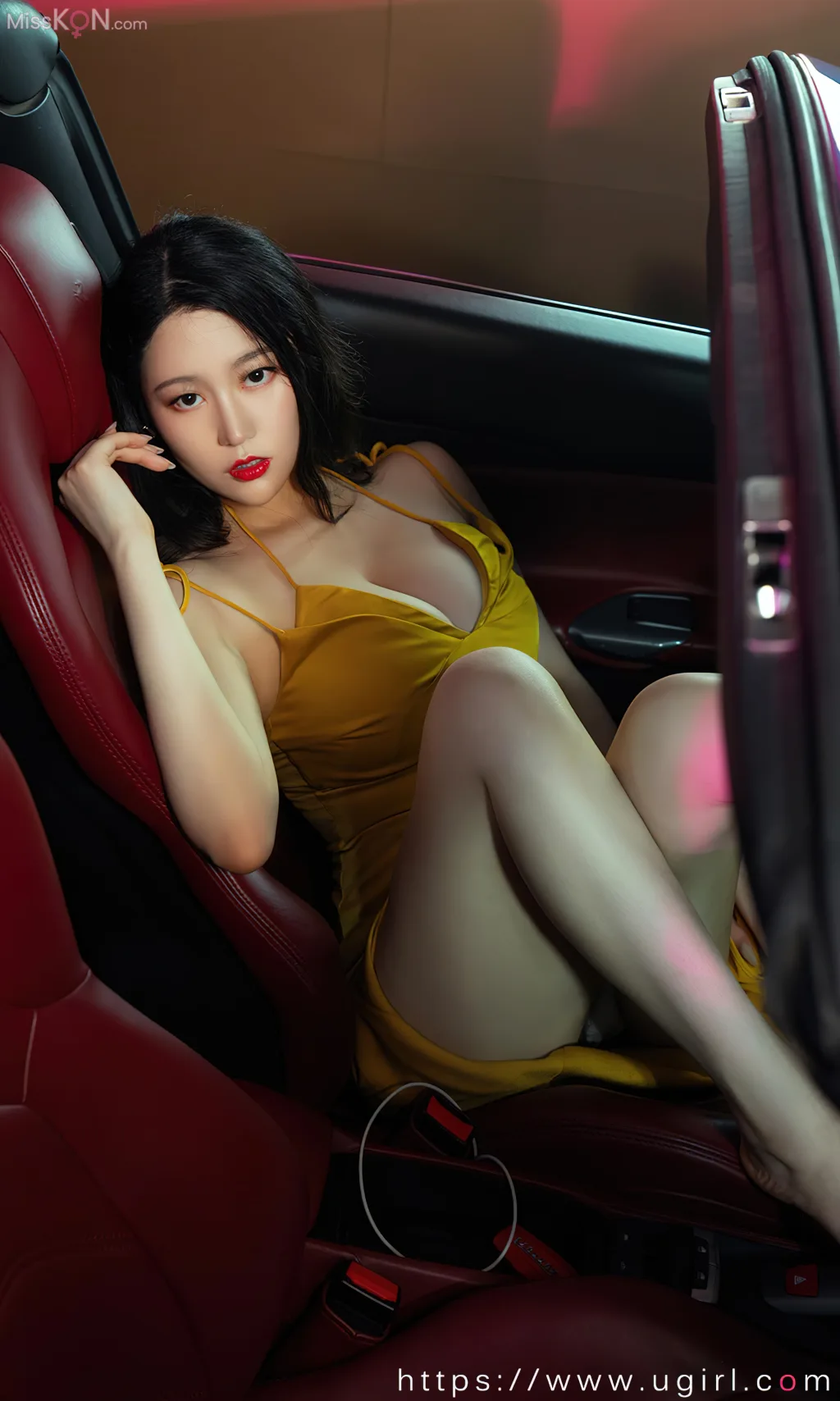 [Ugirls爱尤物] No.2651 – 2665 (525 ảnh)