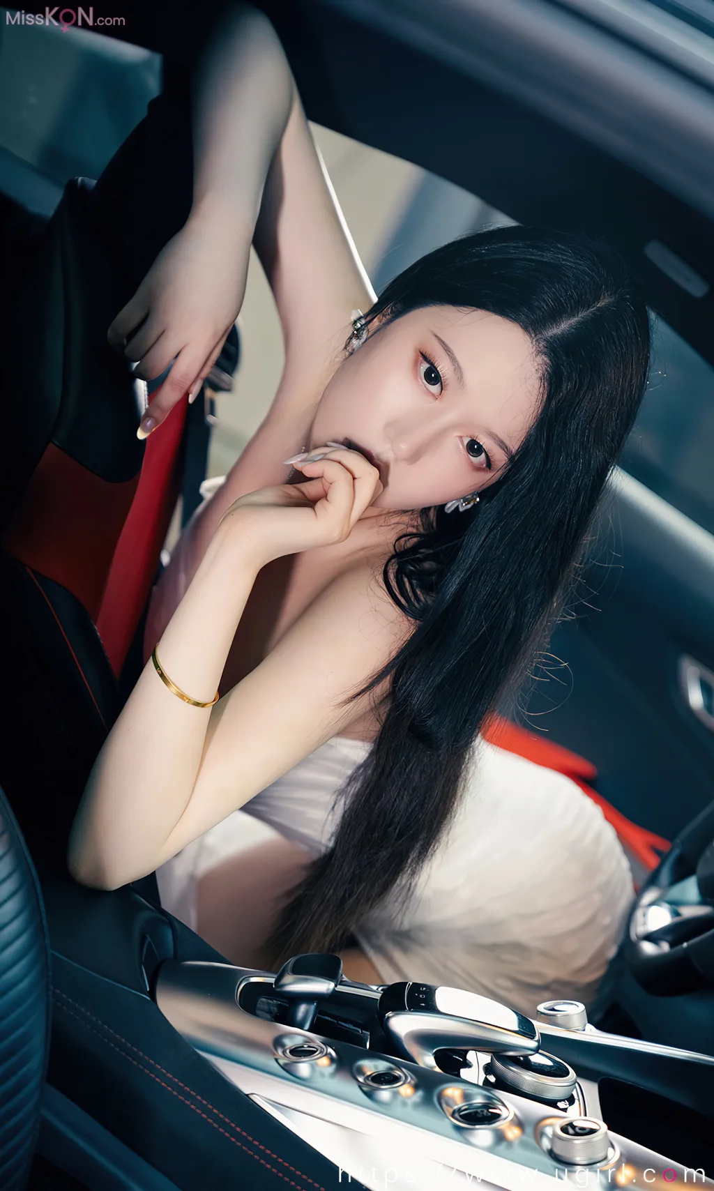 [Ugirls爱尤物] No.2651 – 2665 (525 photos)