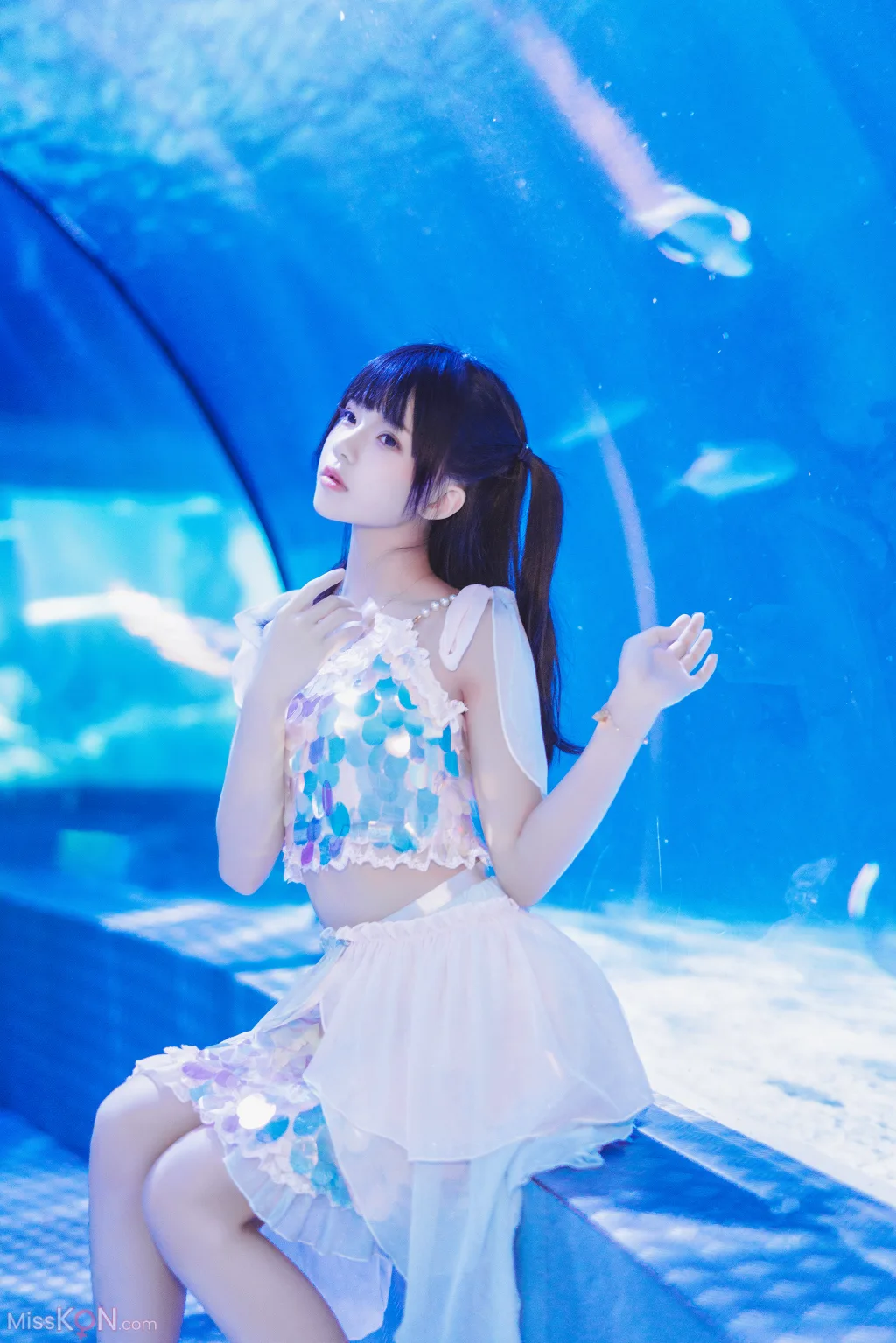 Coser@桜桃喵: 水族馆 (15 photos)