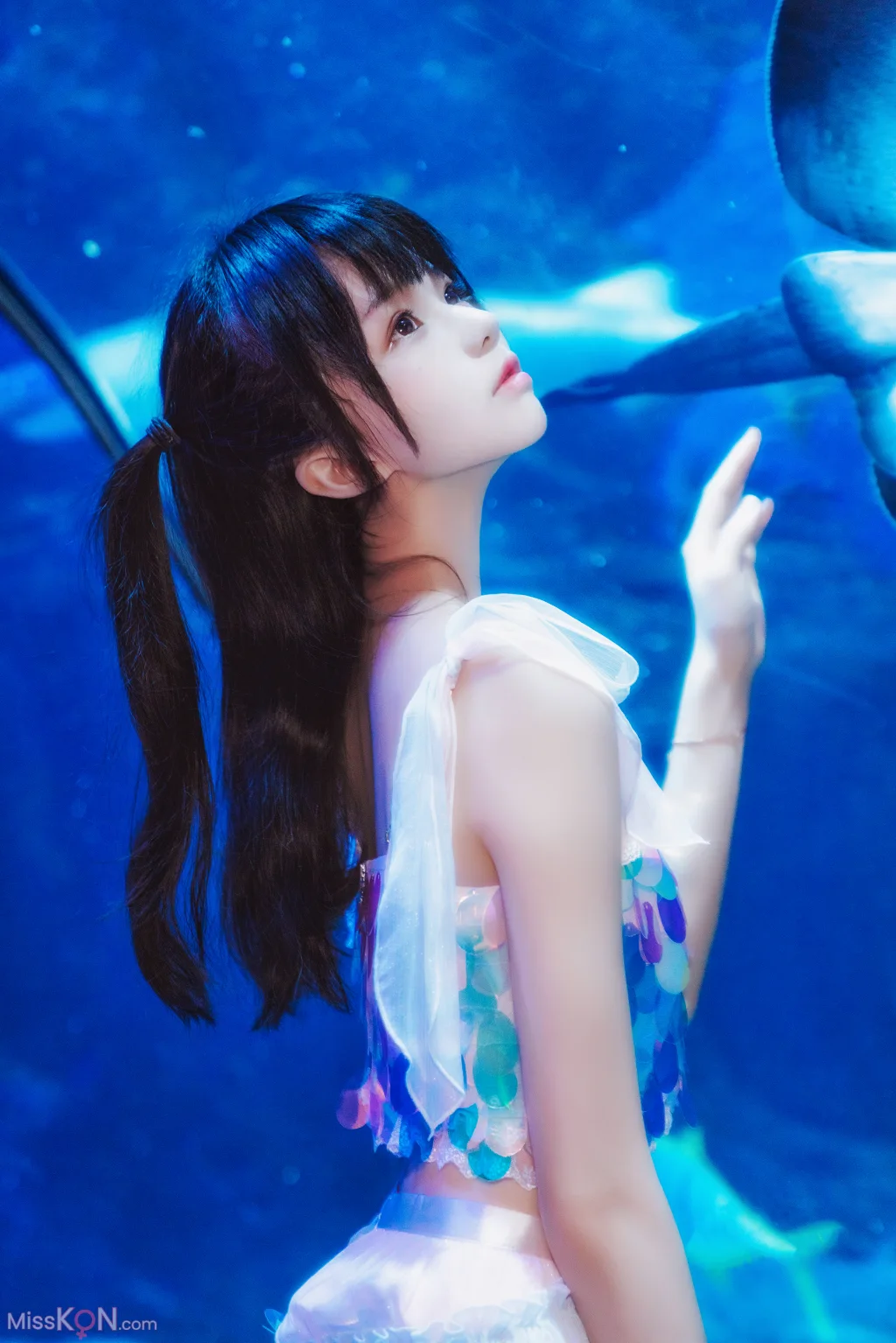Coser@桜桃喵: 水族馆 (15 photos)