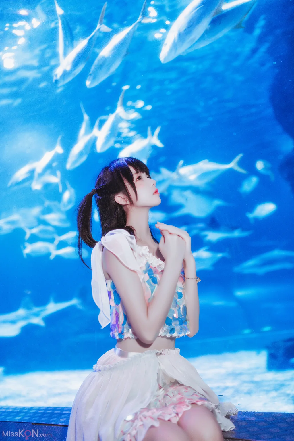 Coser@桜桃喵: 水族馆 (15 photos)