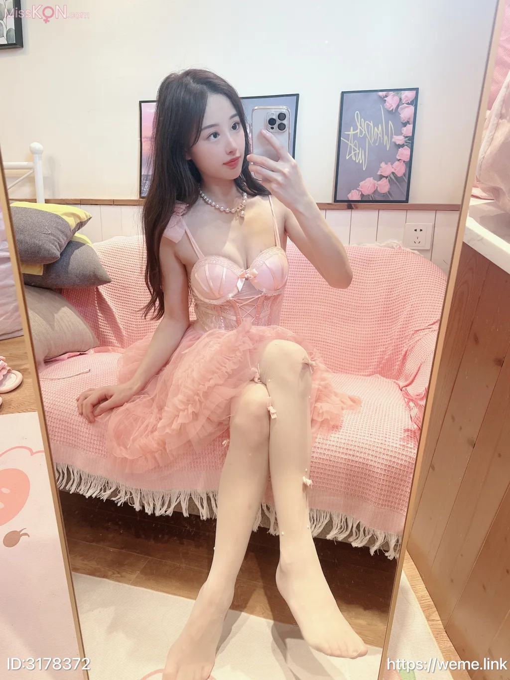 小萌子: 粉色萌妹 (46 ảnh)
