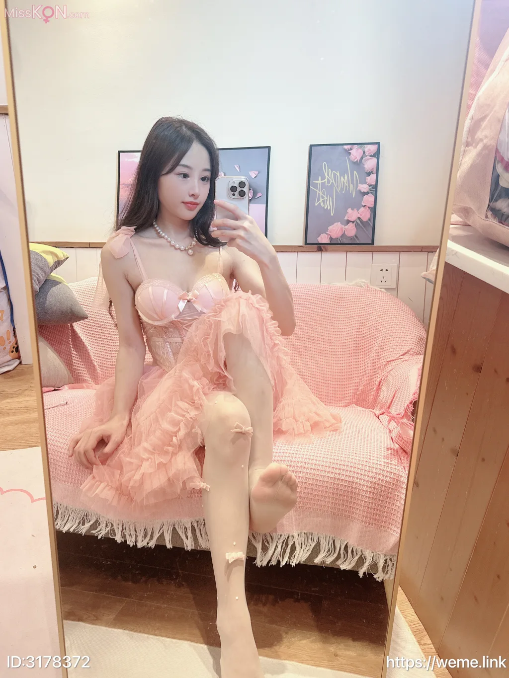 小萌子: 粉色萌妹 (46 ảnh)